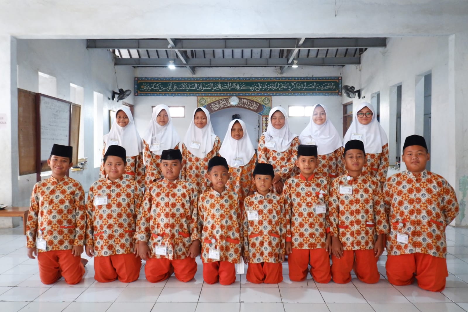 Lewati 3 Tahap EBTAQ Qiroati, 16 Siswa MIS Terpadu Tunas Cendekia Lulus Hingga Tingkat KORCAB